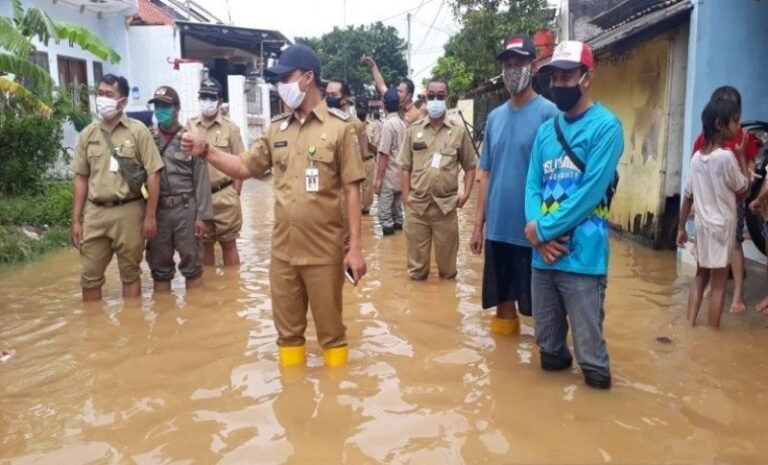 Rp6,7 M Dialokasikan untuk Penataan Drainase Jalan Perintis dan Sungai Kalipucang Batang