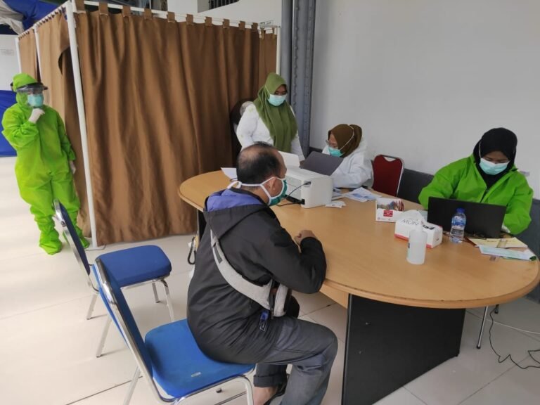 KAI Terapkan Syarat Naik KA Jarak Jauh Terbaru