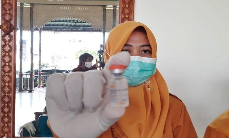 3,2 Juta Lansia di Jateng Jadi Prioritas Vaksinasi Tahap Kedua