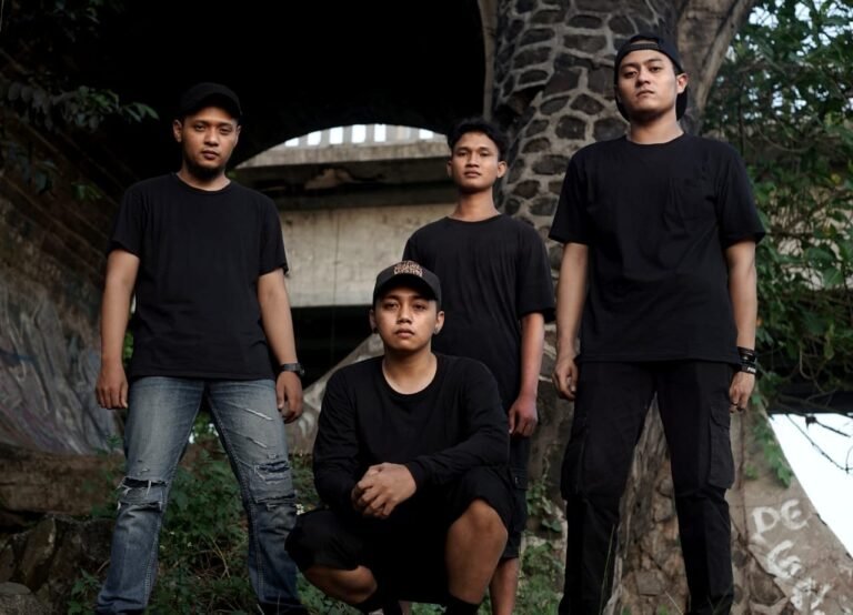 Tunjukan Eksistensi di Satu Dekade