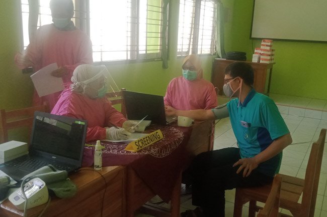 Guru Pelaksana Pembelajaran Tatap Muka di Jateng Akan Divaksin