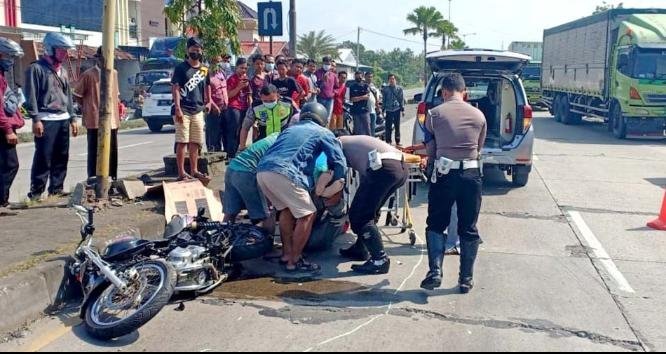 Akibat Lawan Arus, Pengendara Motor di Kudus Tewas Tertabrak Mobil