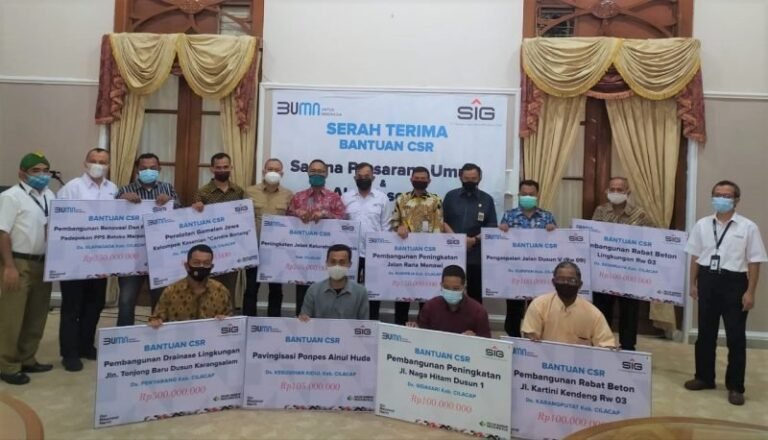PT Semen Indonesia Gelontorkan CSR Rp1,63 M Bantuan Pembangunan Infrastruktur di Cilacap