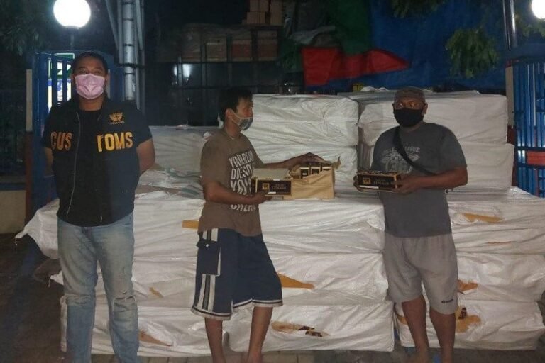 KPPBC Kudus Sita 600.000 Batang Rokok Ilegal yang Diangkut Truk Tronton