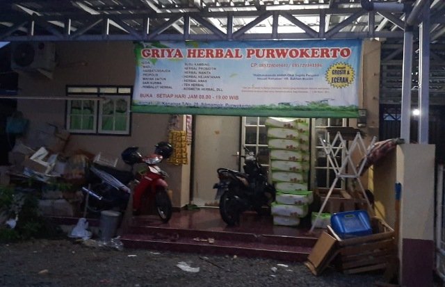 Densus 88 Geledah Rumah Terduga Teroris di Banyumas