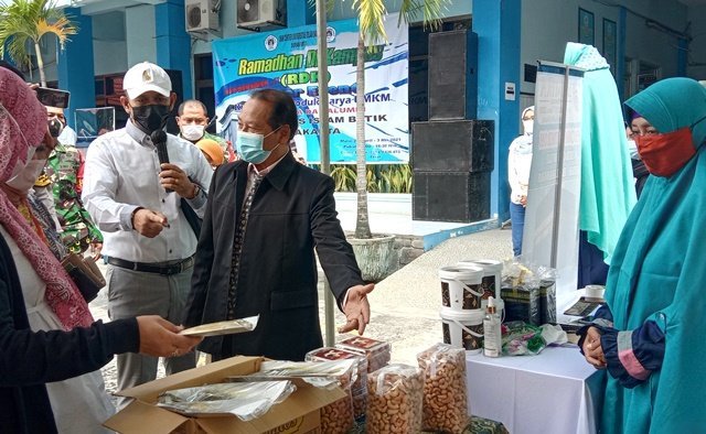 Ramadhan Kampus Uniba Gelar Bazar Alumni dan Mahasiswa