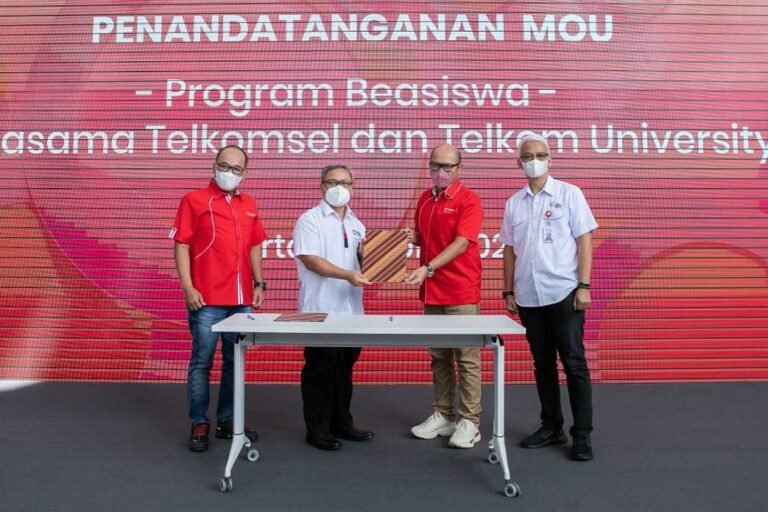 Telkomsel dan Telkom University Berkolaborasi Hadirkan Program Beasiswa