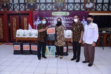 Baznas Sukoharjo Salurkan 5.010 Paket Sembako Untuk PKL Terdampak PPKM