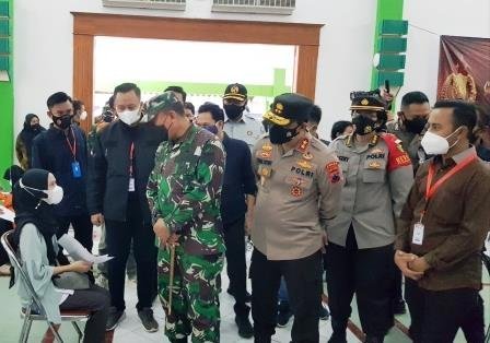 Kick Off Vaksin untuk Mahasiswa di Jawa Tengah, Sinergitas TNI, Polri dan Jasa Raharja 