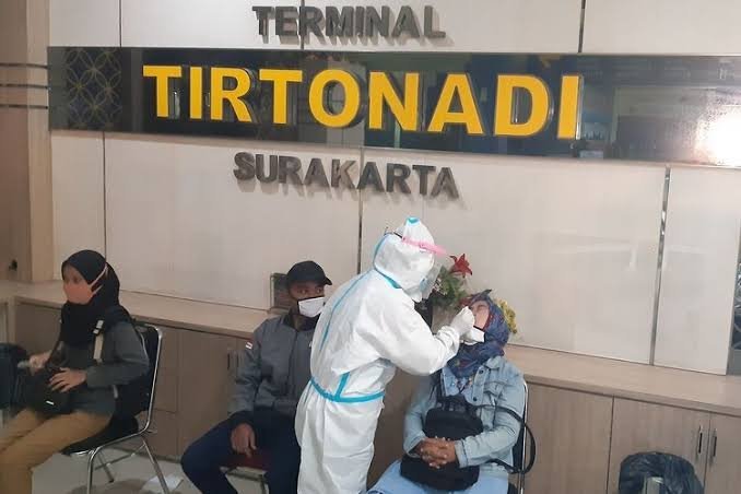 PPKM Darurat, Terminal Tirtonadi Buka Posko Swab Antigen untuk Calon Penumpang Bus AKAP