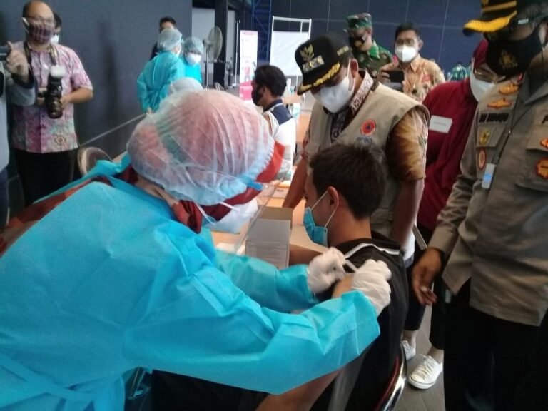 Percepat Vaksinasi, Bupati Semarang Gandeng Perusahaan