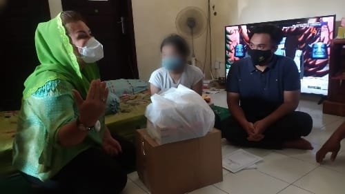 Perhatian Ita untuk Yatim Piatu yang Orangtuanya Meninggal Akibat Covid-19