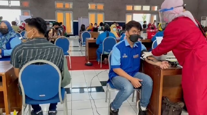 Merdeka Candi, Warga Antusias Ikuti Vaksinasi