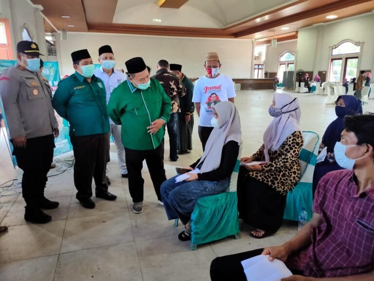 1000 Vaksin dari PKB untuk Demak