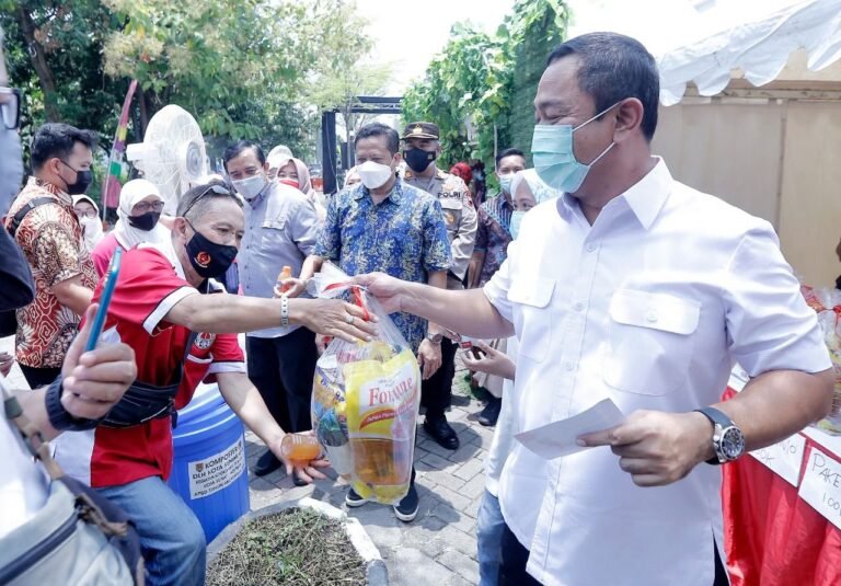 Gelar Pasar Sehat Tiap Kecamatan, Hendi Dorong UMKM Bangkit