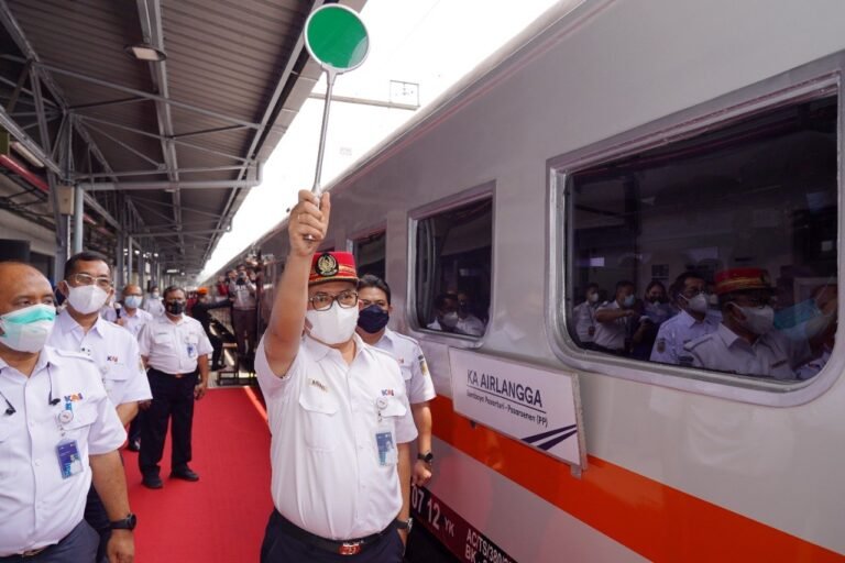KAI Luncurkan KA Baru ‘Airlangga’