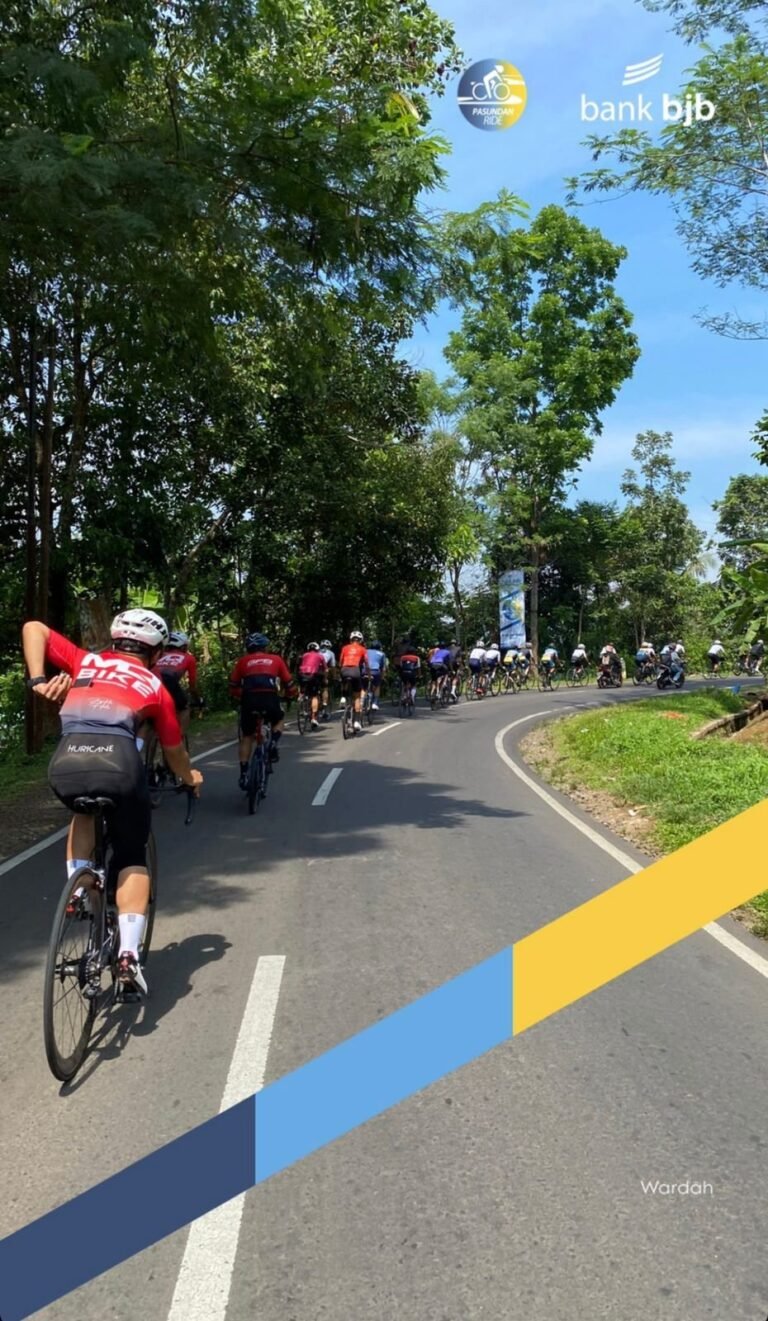 Ratusan Peserta Meriahkan Pasundan Ride Bank BJB 2021
