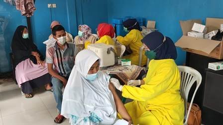 Capaian Belum Merata, Door to Door Sisir Warga yang Belum Vaksin