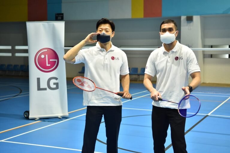 LG Beri Apresiasi Jawara Indonesia Badminton Festival 2021
