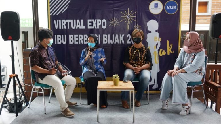 Pelaku UMKM Perempuan Dibekali Literasi Keuangan