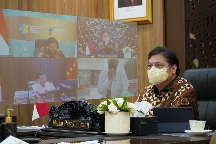 Pemerintah Lanjutkan PPKM, Persiapkan Vaksin Booster dan Siapkan Respon Cepat Waspadai Perkembangan Omicron