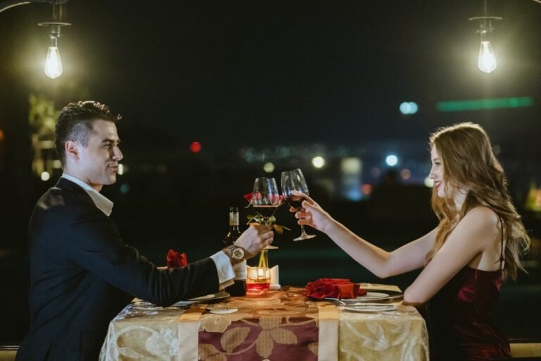 Tawarkan Promo Romantic Dinner & Valentine Dinner Stay