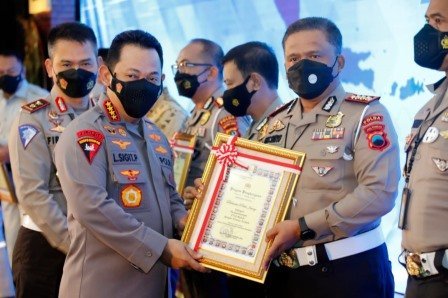 Dirlantas Polda Jateng Dapat Penghargaan Dari Kapolri