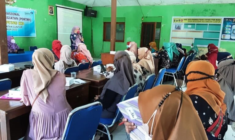 Pengolahan Sampah Berbasis Masyarakat Melalui Bank Sampah