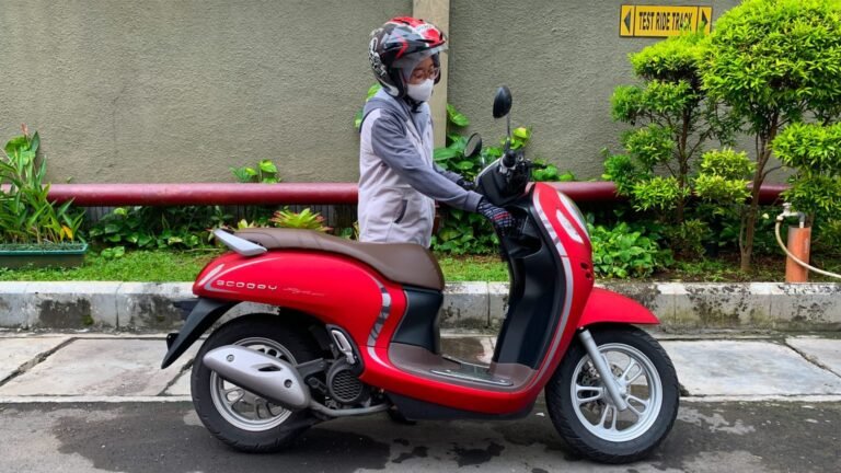 Begini Tips Berkendara #Cari_Aman Setelah Bikers Memperoleh SIM