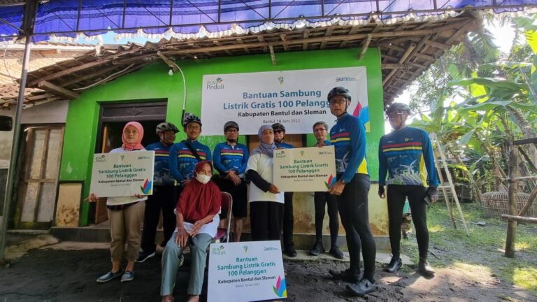 PLN Berikan Bantuan Biaya Penyambungan Listrik Gratis