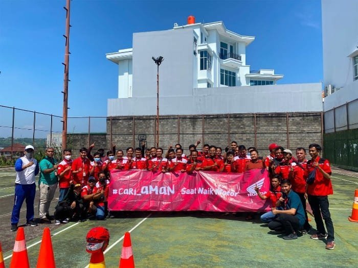 Kolaborasi Safety Riding Astra Motor Jateng & Fiber Academy