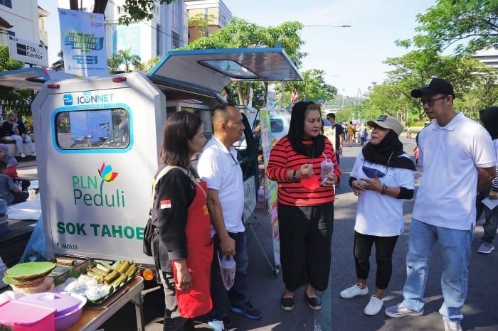 PLN Kenalkan Electrifying Lifestyle di Car Free Day Semarang