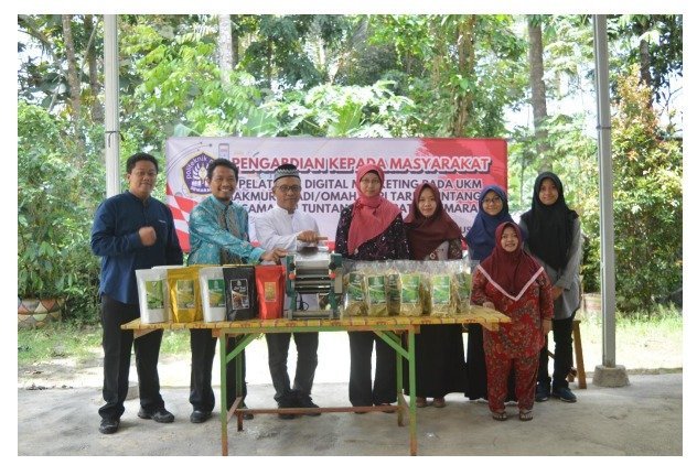 Polines Beri Pelatihan  Digital Marketing UKM  Omah Kopi Tarik