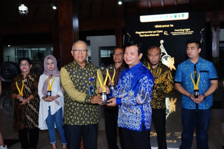 PLN Peduli Gandeng UNS Lestarikan Kebudayaan