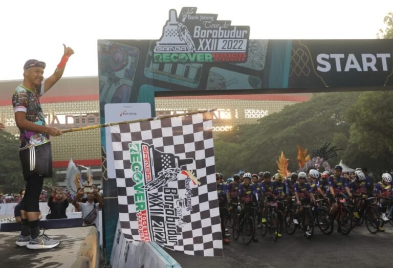 Race Hari Pertama Tour de Borobudur Dikuti Atlet Pesepeda Profesional