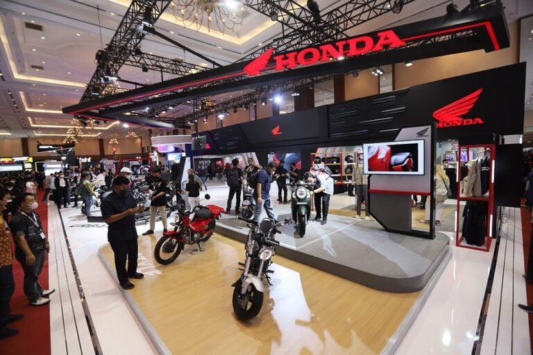 Di IMOS, AHM Umumkan Strategi Roadmap Sepeda Motor Listrik Honda Hingga 2030