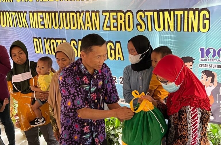 Kader BKB Posyandu Iuran Bantu Anak Stunting