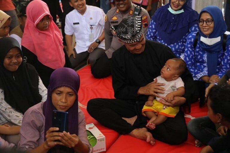 Ganjar Intensifkan Komunikasi Linsek Tangani Banjir di Kudus