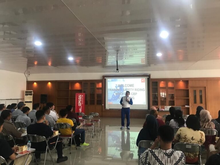 Honda Jateng Terapkan #Cari_Aman Berkendara untuk 140 Karyawan Swasta