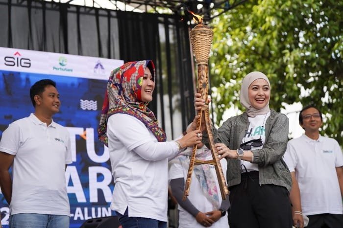 SIG Ajak Masyarakat Jalan Sehat Bersama BUMN di Klaten