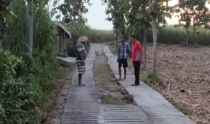 Proyek Jalan Direcoki Warga Geram
