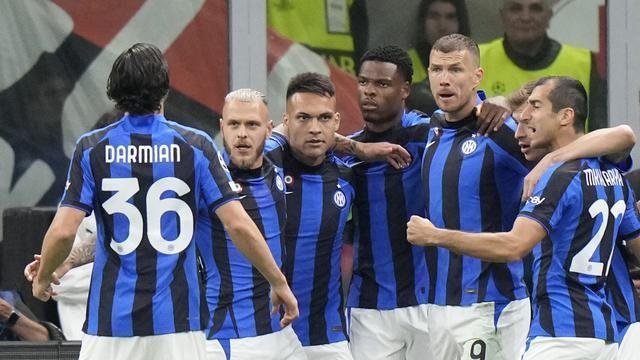 Inter Pecundangi Milan