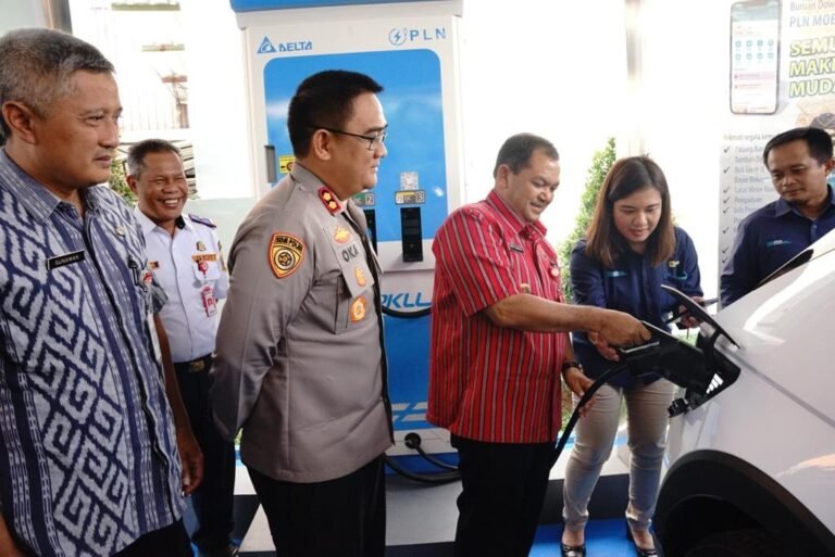 PLN Dirikan SPKLU ke-30 di Jateng dan DIY