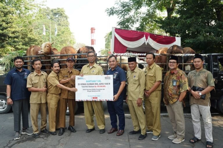 SIG Salurkan 489 Hewan Kurban di 20 Provinsi