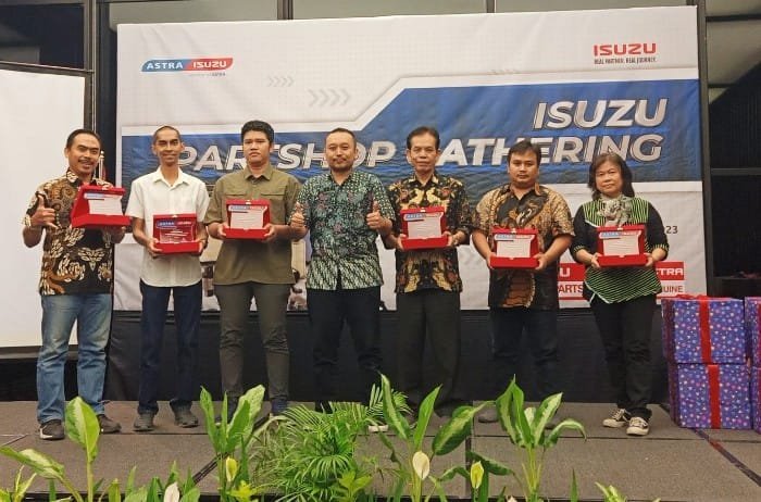 Isuzu Apresiasi Mitra Jaringan Part Shop