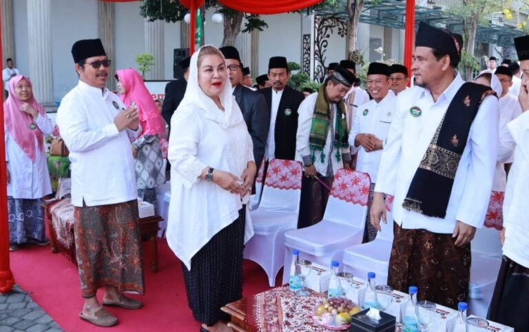 Hadiri Peringatan Santri, Mbak Ita Dorong Pemberdayaan SDM Unggul yang Bermoral