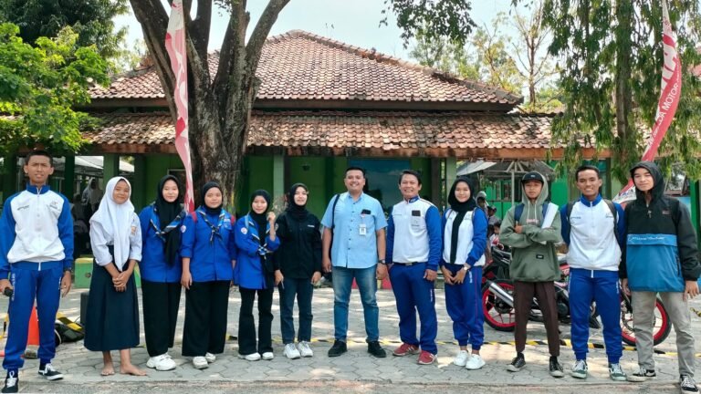 Meningkatkan #Cari_Aman Siswa – Siswi Tingkat SMP oleh FKS