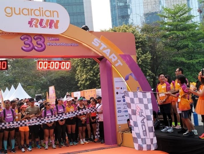 Fun Run dan 33 Penghargaan Wonderful People Lengkapi HUT ke-33 Guardian