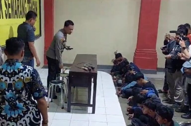 Gengster Ruwet Hendak Serang Gengster Mumet Di Gagalkan Polisi