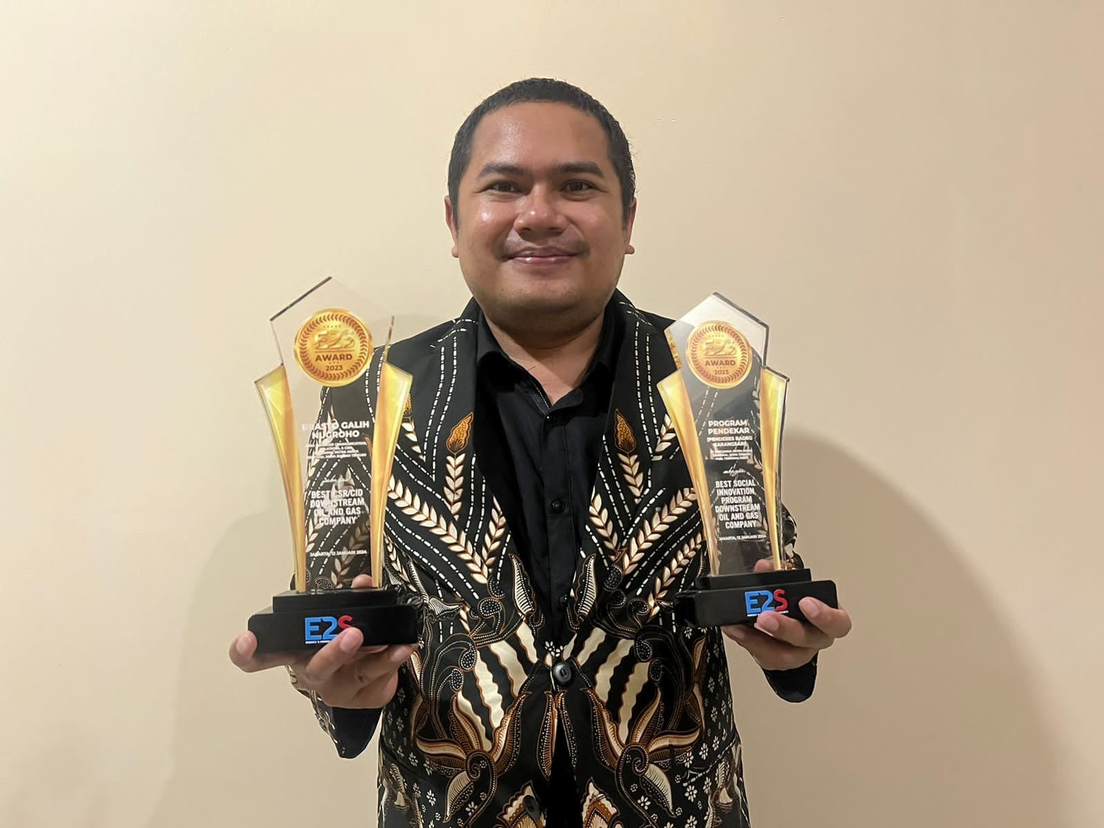 Pertamina Patra Niaga Regional Jawa Bagian Tengah Raih Best CSR dan Best Social Innovation Dalam E2S Award 2023